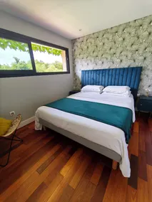 Village house with swimming pool - Image 5