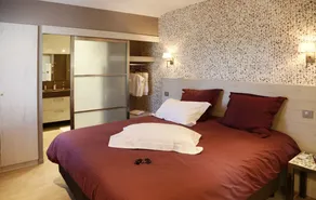 Gite 2 Chambres Avec Terrasse Couverte et Bain à Remous - Image 5