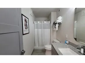 Bison Loft in Downtown Custer, Sleeps 4 - Image 2