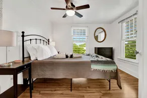 Cozy Apartment 2 miles from the beach with Pool - Image 4