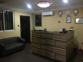 Momak 5 Hotel and Suites - Image 5