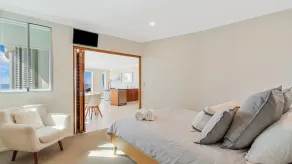 Aqua Solai 9 - Absolute Beachfront Tugun - Min. 3 night stays - Linen Provided - Image 4