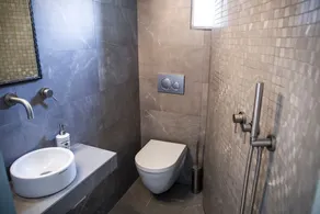 Studio ensoleillé au dernier étage / excellente vue sur Athènes - Image 3