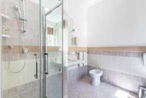 Holiday Home 'Casa Neathon' with Wi-Fi, Terrace & Balcony - Image 3