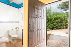 Ambiance Ibiza au bord de la mer – Casa Morrás 46 - Image 4