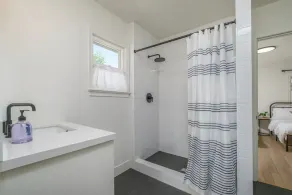 A Modern Minimalist's Dream- near DT, UNR & FWY - Image 4