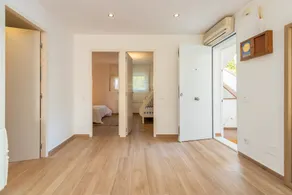Appartamento per vacanze 'Brava Beach' con piscina condivisa, terrazza privata e Wi-Fi - Image 4