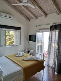 Evreti Villa with Stunning views, near Fiscardo - Image 4