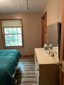 Cozy cabin in the Adirondacks - Image 5