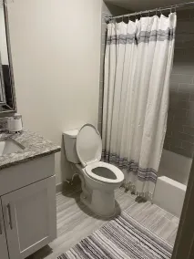Lenox Mall Private 3Bed 2Bath WiFi TVinallRooms FreeParking - Image 3