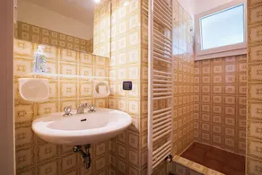 Grazioso appartamento 3½-camera con 2 balconi, piscina e splendida vista lago - Image 4