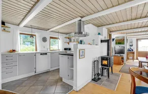 Splendida casa a Thyholm con cucina - Image 2