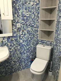 Appartement ensoleillé avec piscine d'eau salée, bain à remous, vue sur la montagne - Image 4