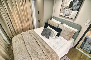 Shangri La: Waterfront Boat Bungalow - Image 5
