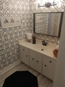Newly remodeled, all new furniture, beaches, shopping, restaurants, golf, tennis - Image 2