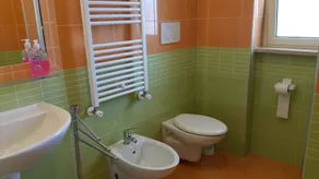 Holiday apartment with parking - Image 4