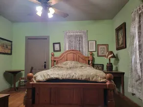 Entire home in Austin County - Image 5