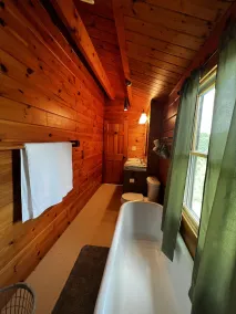 KY log home close to The Ark Encounter on private 14 acres private seasonal pool - Image 5