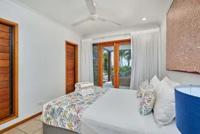 Reeflections Beachfront House - Image 5