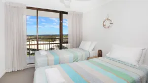 Fantastic location for this beachside Luxurious 2 Bedroom Apartment. Sit on the balcony and enjoy - Image 5