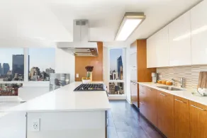 2 bedroom luxury Empire State VIEW - Image 5
