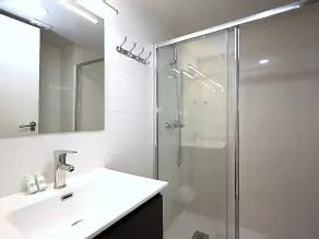 Appartement 2 chambres, 4-6 pers, centre Lloret de Mar, WiFi, proche plage - Image 3