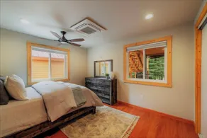 5 bed 5 bath cabin 5 min to the Slopes or Mountain Biking - Image 5