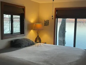 Unique Skaneateles Lakefront property - Image 3