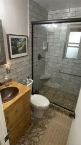 In der Nähe von U of A, zu Hause mit Pool, für 6 Personen! - Image 3