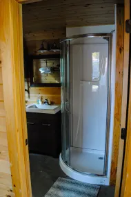 Cabin at Hidden Falls Farm - Image 4