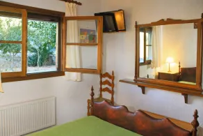 Private property with outdoor pool , cosy spaces and beautiful garden - Image 2