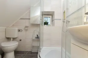 Stone apartment in Center - Image 3