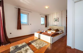 Beautiful Home In Novigrad - Image 3