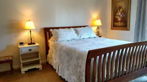 Ferndale BluffHouse - Garden Suite har vacker utsikt över skogar och betesmarker - Image 5