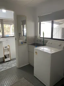Beautiful refurbished shack - 5 min stroll to beach! - Image 2