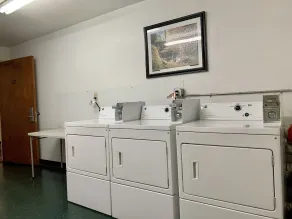 Spacious Suite in Hotel - Image 2