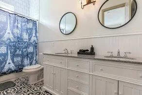 Pet-Friendly Villa w/ BBQ Near French Quarter Street Car - Image 3