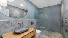 THE BEACH HOUSE | Luxury beachfront | Accom Holidays - Image 2
