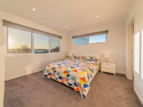 Boardwalk Boulevard, Spacious 4 bedroom house, lake view, walk to beach - Image 5