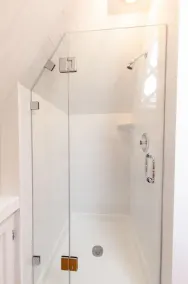 Newport - Exclusive Renfrew Park Beach House Waterview Apartment, Central A/C - Image 3
