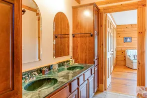 Dog-friendly, lake view cabin w/ furnished decks, Ping-Pong & darts - Image 4