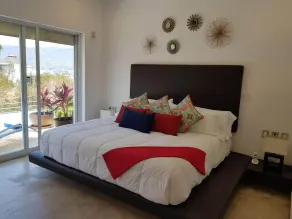 Espectacular casa en Brisas Guitarron con la mejor vista a la Bahia - Image 3