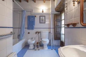 El Tresmayu. Manor house with garden in Lastres. Sea and mountain views. - Image 3