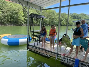 Lake Front House in Caryville with Private Dock, 5 minutes from I75 /Twin Cove!  - Image 2