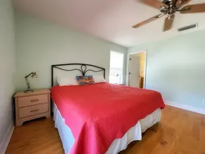 3 bed 3 bath home on quiet canal with heated and chilled pool - Image 5