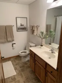 Beautiful 6 bedroom 3 bath lake front home with view of Lake Nokomis! - Image 4