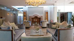 Suite, bath, toilet - Image 2