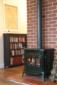 3 Bedroom historic house in Norfolk - Image 2