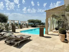 Villa de Luxe en Face du Célèbre Pont-du-gard - Image 2
