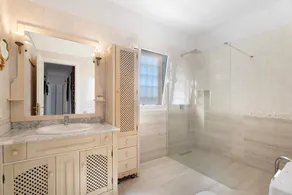 House Carla Private Pool Heated - Image 4